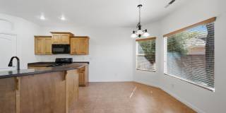 Pet Friendly 4 Bedroom Home! Gallery 11