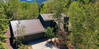 Charming Park City Mountain Home on the Golf Course | Incredible Location Gallery 30