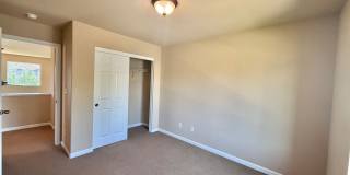 Charming 4 Bedroom Home in Springlake Gallery 32