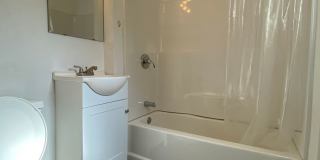 AVAILABLE AUGUST 2026 - 1 Bedroom Home w/ Spacious Living! Gallery 9