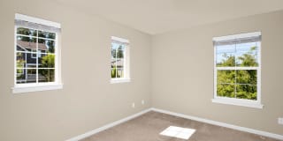 Redmond 5 Bedroom Charmer Gallery 20