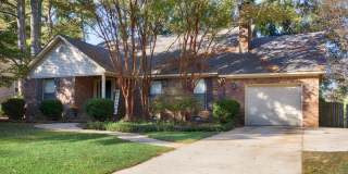 404 Cloverleaf Drive Gallery 1