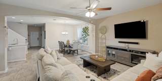 BEAUTIFUL 4-BEDROOM HOME IN NORTHEAST CROSSING Gallery 7