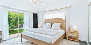 A Fully Furnished Modern Portfolio Home with a Large Backyard Oasis & 3 Comfortable Bedrooms! Gallery 10