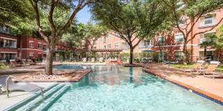 5225 Maple Avenue Gallery 7