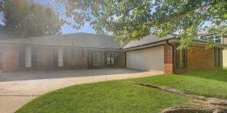2604 Northeast Garden Lane Gallery 2