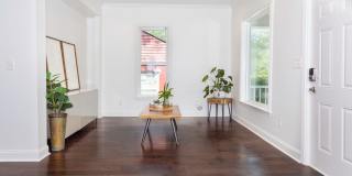 Spacious 4/3.5 w/ Master on Main and Fully Fenced Backyard! Gallery 10