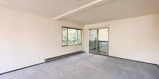 Tamarac Apartments Gallery 35