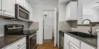 St. Moritz Apartments Gallery 24
