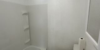 2940 Pitt Street - 4 Gallery 8