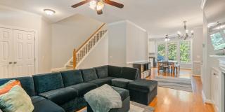 Beautiful Southern Village townhome - Furnished - Mid / Long Term lease options Gallery 7