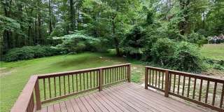 Charming Family Home | 3-4 Bedrooms | Large Yard | Convenient Location Gallery 13