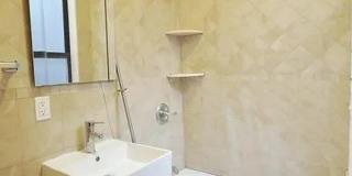 422 Amsterdam Avenue Gallery 5