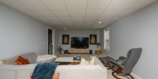 **UPDATED BRENTWOOD HOME THAT DOESN'T FEEL LIKE A RENTAL** **UPDATED BRENTWOOD HOME THAT DOESN'T FEEL LIKE A RENTAL** Gallery 37