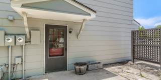 Lovely 2 bed 1 Bath Townhome in park-like setting in Boulder. - Available July 1st! Gallery 11