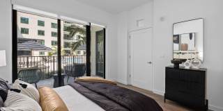 Aster & Links Gallery 76