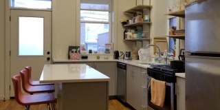 1135 N Damen Gallery 3