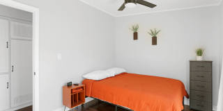 1271 Essex St Gallery 21