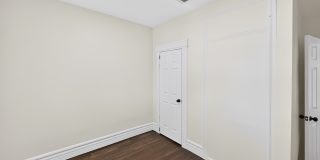 345 Walnut St Gallery 11