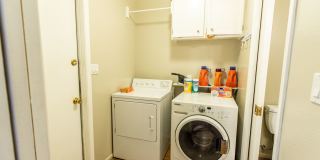 6 Bedroom 3.5 Bathroom Tri-Level Home In Tempe close to ASU Gallery 54