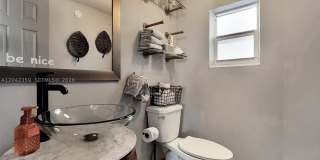 1521 SW 5th Ct Gallery 13