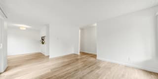 The Huntley Gallery 25