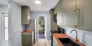 2800 NE 14th St Causeway unit: 110 Gallery 3