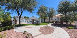 Beautiful 4 bedroom for rent. Gallery 38