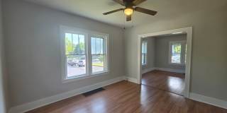 Kent 3 bedroom 1 bath Single Family Home Gallery 5