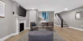 VICTORIAN MANSION STEPS FROM STANTON PARK Gallery 13