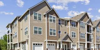 One Bedroom Condo in the Heart of North Bethany - Top Floor with Vaulted Ceilings! One Bedroom Condo in the Heart of North Bethany - Top Floor with Vaulted Ceilings! Gallery 1