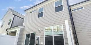 3/2.5 Townhome Close to Southpoint w/ Garage! Gallery 29