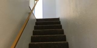 <b>2 Bedroom Reno Condo in Gated Community<br><br> Gallery 8