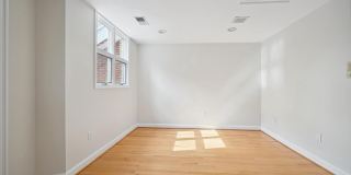 5330 CONNECTICUT AVE NW Gallery 33
