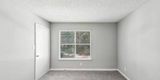 Hampton Point Gallery 15