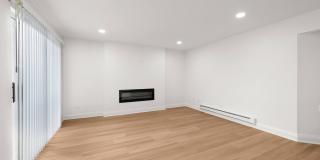 220-248 S. Rush Street Gallery 14