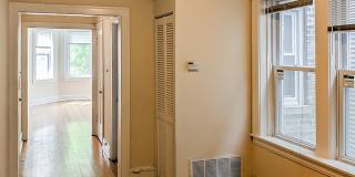 2200 W Foster Ave Gallery 25