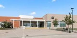 Central Park HOUSE for rent! 2 BLOCKS TO STANLEY MARKETPLACE Gallery 31