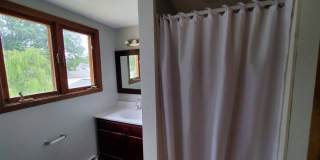 Charming 4-Bedroom Property in Prime Location Gallery 30