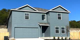 5 bedroom, 3 bath, and over 2000 sqft!!!! Gallery 1