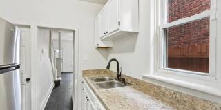 Bright 2 Bedroom, 1.5 Bath Home in Allison Hill! Gallery 8