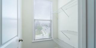 3 bedroom 3 bath townhouse in Brambleton Gallery 17