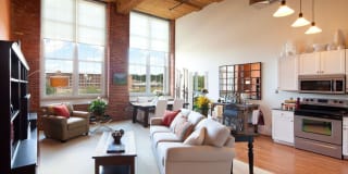 Riverwalk Apartments Gallery 7