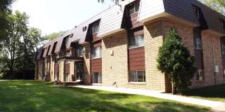 444 Apartments - Senior Community Gallery 1