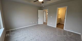 2309 Water Tower Place Gallery 10