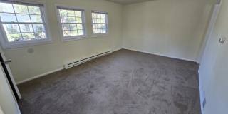 1025 Bradley Ln Gallery 16
