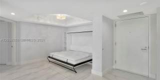 16425 Collins Ave Gallery 28