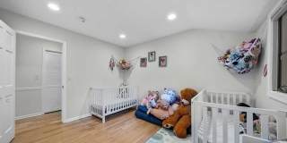 107 Highland Avenue Gallery 23