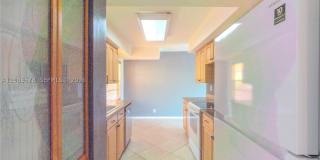 430 Commodore Dr Gallery 39