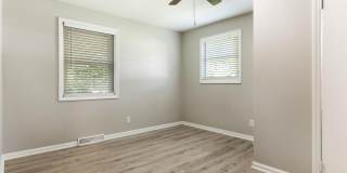 2909 Southwest Boulevard Gallery 13